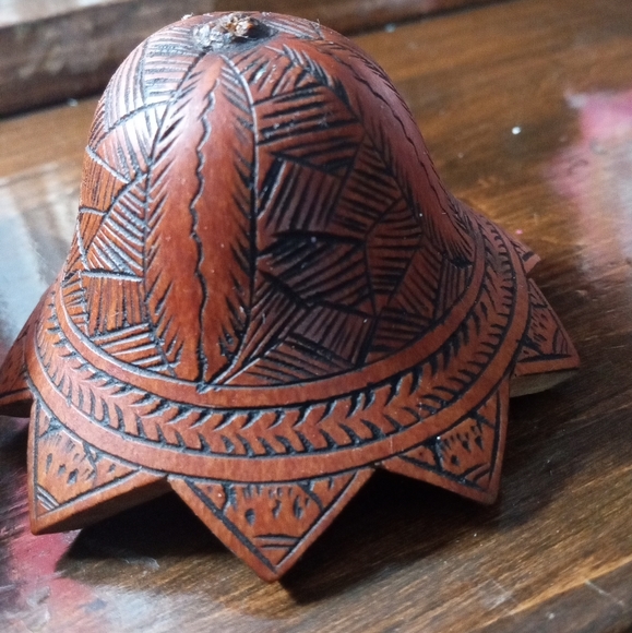 Vintage Peruvian hand carved gourd - Picture 3 of 8